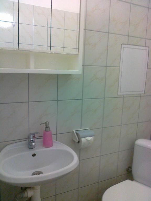 Einsteinova Petrzalka Station Daire Bratislava Oda fotoğraf